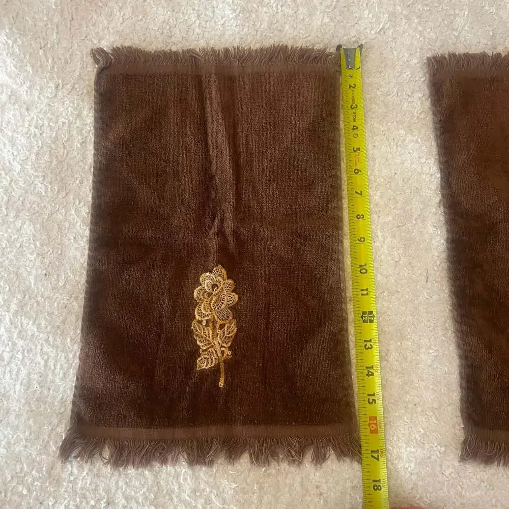 VTG Cannon Brown Fingertip Guest Towels Set of 2 Gold Lace Floral Fringe 11 X 18